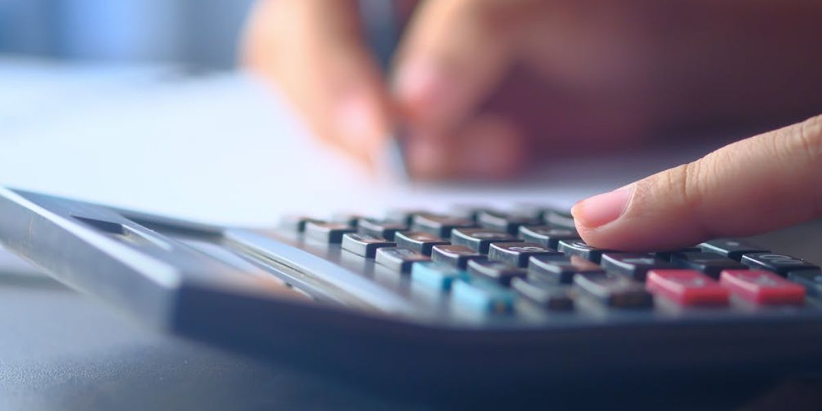 Digital Nomad Taxes: How to Work Remotely Abroad Without Legal Issues